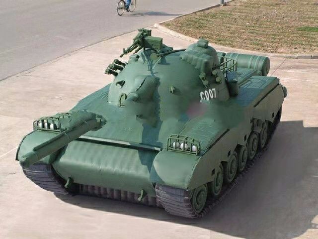隆安军用充气坦克车